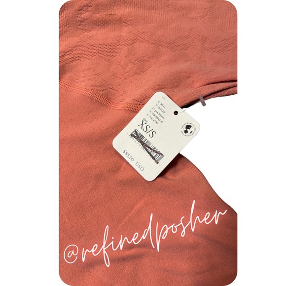 Free People Movement Lucky Layer size XS/S NWT Peach - Picture 5 of 5